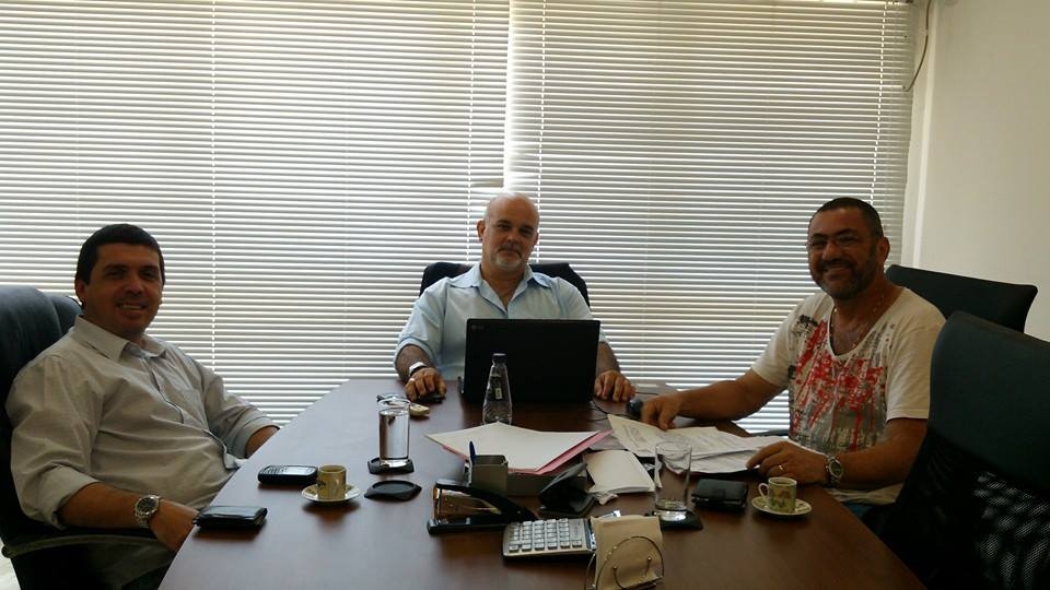 Leandro Pinho (Diretor Financeiro), Jairo Passos (Presidente) e Carlos Alberto Asa (Vice-Presidente).